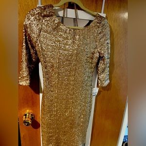 NWT GOLD BODYCON MINI DRESS, Perfect for Holiday season/Formal wear. Retro!!